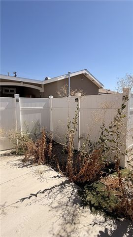 18623 Orange Street, Bloomington, CA 92316