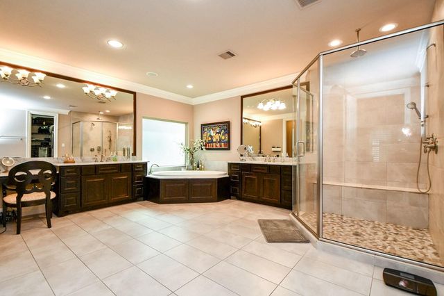 618 Yellow Tulip Trail, Houston, TX 77079