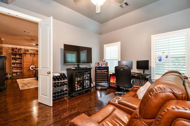 618 Yellow Tulip Trail, Houston, TX 77079