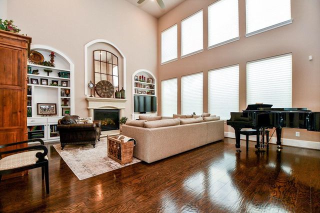 618 Yellow Tulip Trail, Houston, TX 77079