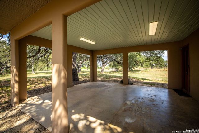 4025 Marion Rd, Marion, TX 78124
