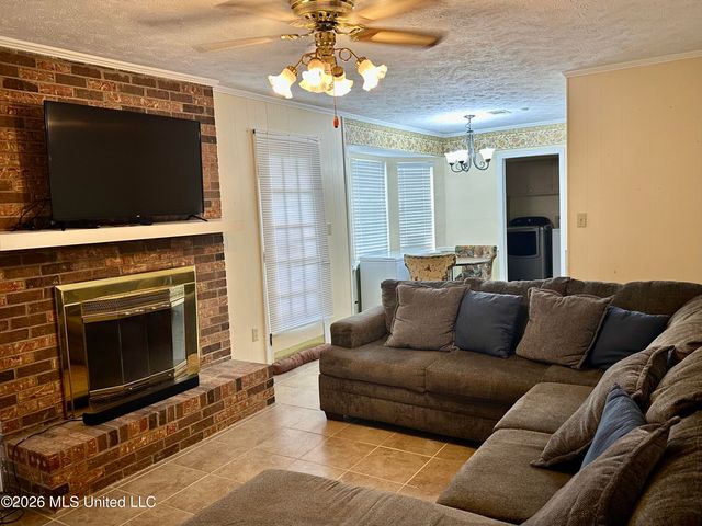 321 Sharon Hills Drive, Jackson, MS 39212