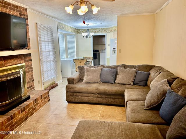 321 Sharon Hills Drive, Jackson, MS 39212