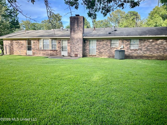 321 Sharon Hills Drive, Jackson, MS 39212