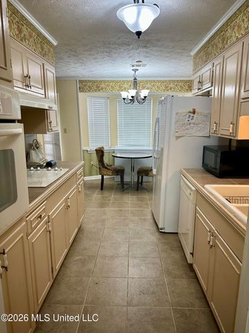 321 Sharon Hills Drive, Jackson, MS 39212