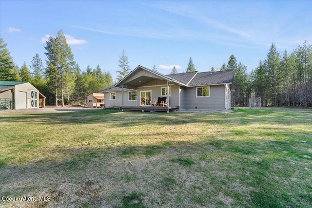517 Songbird WAY, Spirit Lake, ID 83869