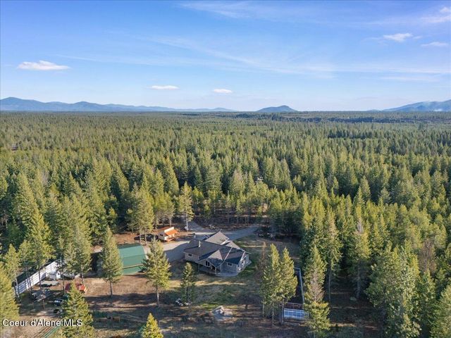 517 Songbird WAY, Spirit Lake, ID 83869