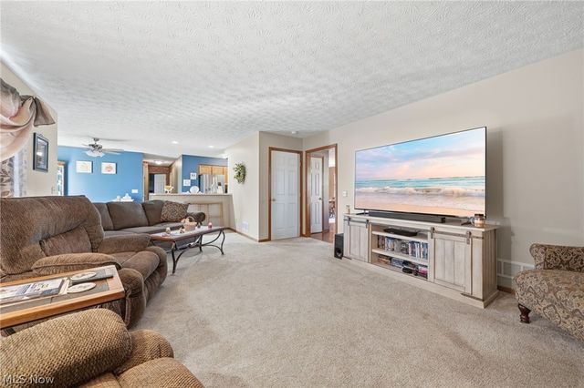 8294 Turquoise Avenue NE, Canton, OH 44721