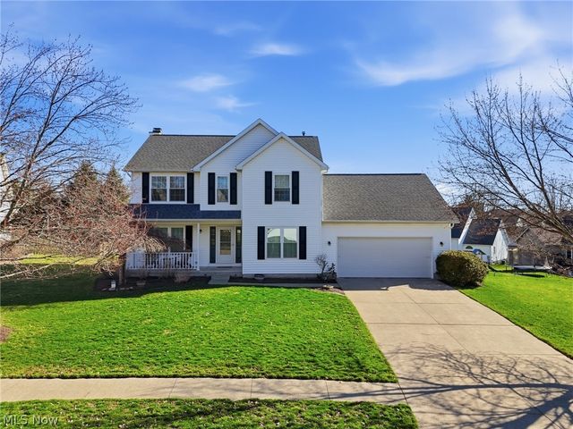 8294 Turquoise Avenue NE, Canton, OH 44721