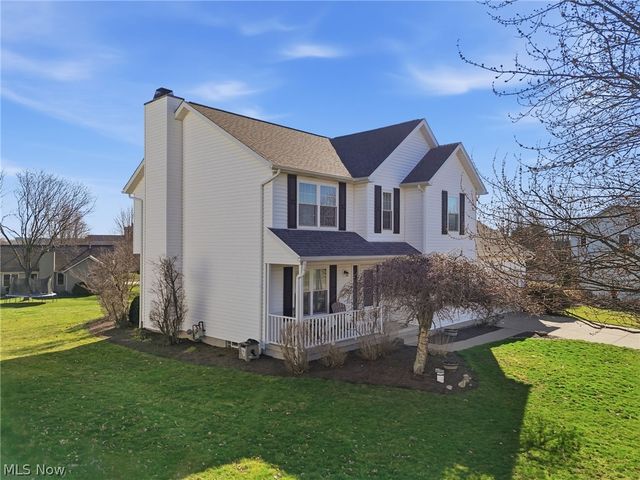 8294 Turquoise Avenue NE, Canton, OH 44721