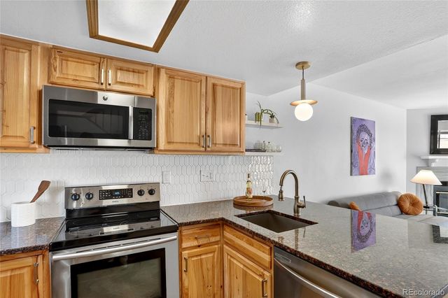 9463 Lou, Thornton, CO 80260