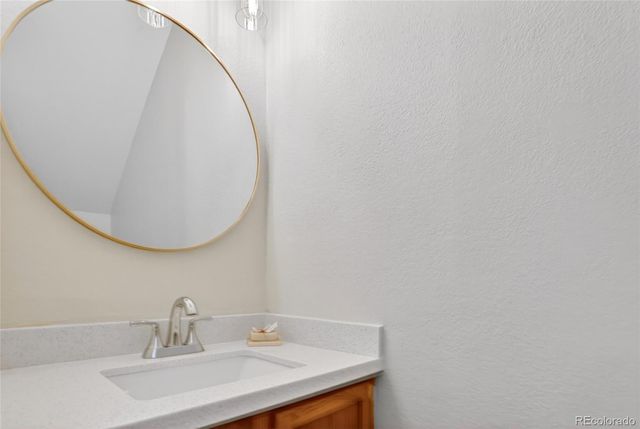 9463 Lou, Thornton, CO 80260