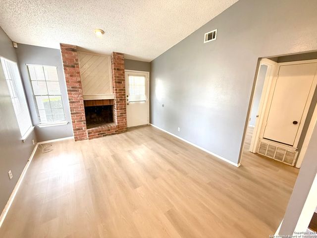 5310 GAWAIN DR, San Antonio, TX 78218