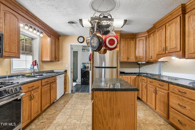152 Webb Drive, Bluff City, TN 37618