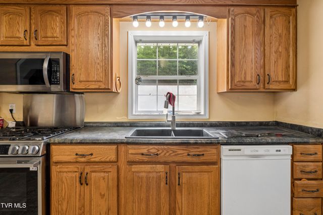 152 Webb Drive, Bluff City, TN 37618