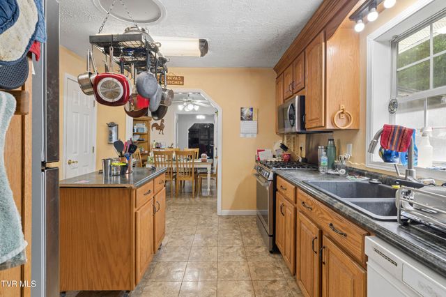 152 Webb Drive, Bluff City, TN 37618