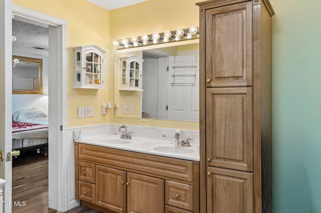 152 Webb Drive, Bluff City, TN 37618