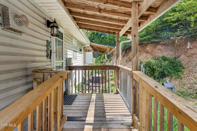 152 Webb Drive, Bluff City, TN 37618