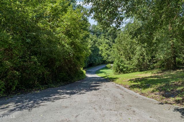 152 Webb Drive, Bluff City, TN 37618