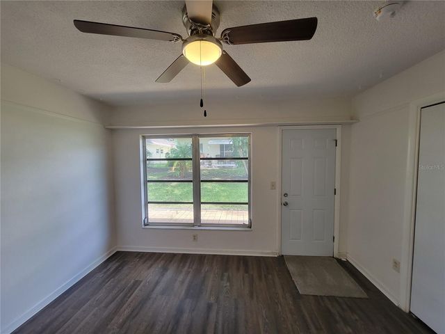 1657 S LAKE AVENUE 3, Clearwater, FL 33756