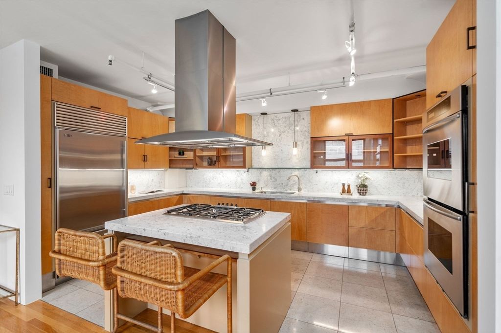 453 Washington St 11E, Boston, MA 02111