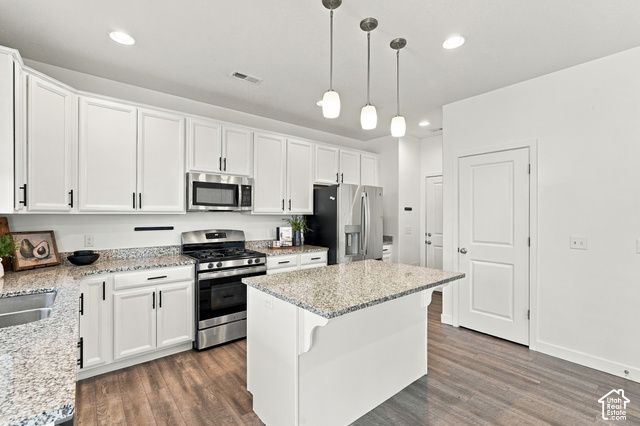 1932 W PARKVIEW DR, Syracuse, UT 84075