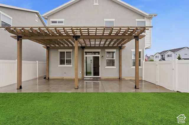 1932 W PARKVIEW DR, Syracuse, UT 84075