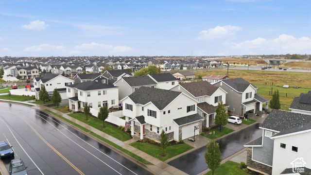 1932 W PARKVIEW DR, Syracuse, UT 84075
