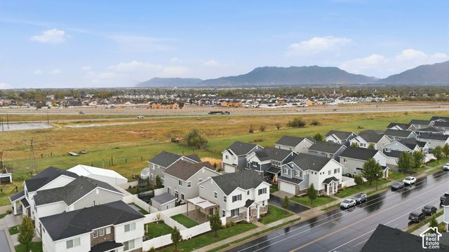 1932 W PARKVIEW DR, Syracuse, UT 84075