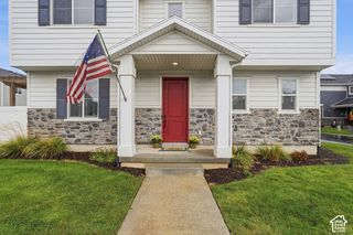 1932 W PARKVIEW DR, Syracuse, UT 84075
