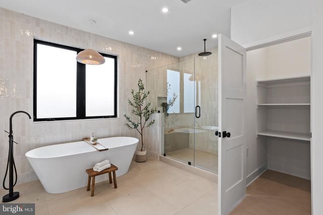 1210A E FLETCHER ST, Philadelphia, PA 19125