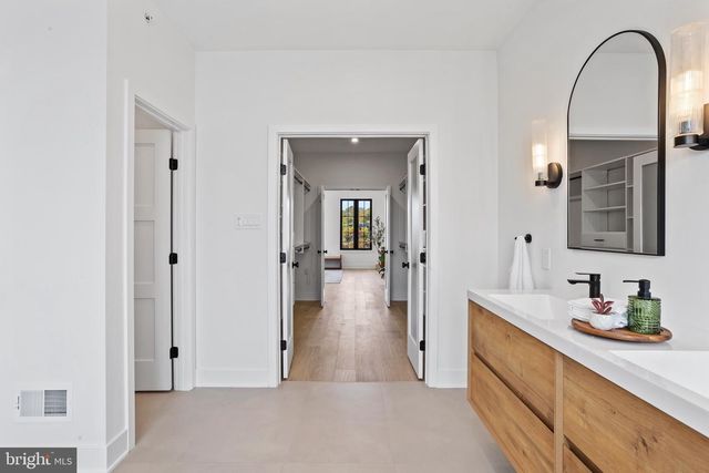 1210A E FLETCHER ST, Philadelphia, PA 19125