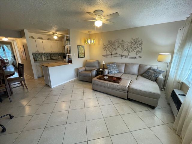 139 Oakridge J 139, Deerfield Beach, FL 33442
