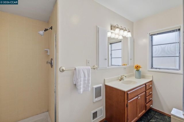 1021 Ulfinian Way, Martinez, CA 94553