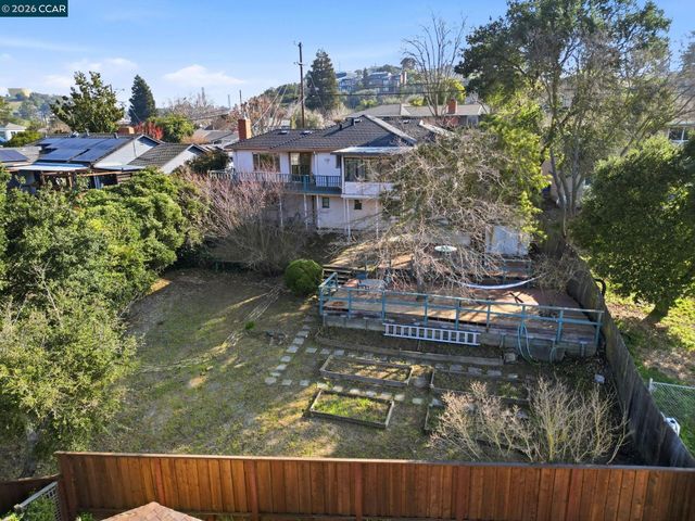 1021 Ulfinian Way, Martinez, CA 94553