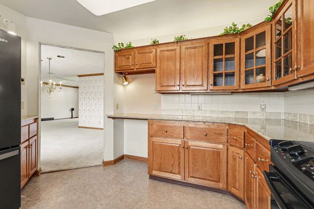 9112 Bluff Lake Street, Zeeland, MI 49464