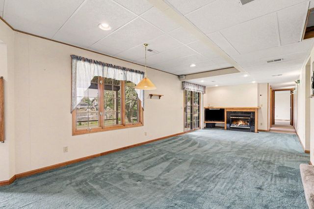 9112 Bluff Lake Street, Zeeland, MI 49464
