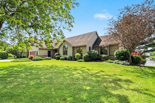 9112 Bluff Lake Street, Zeeland, MI 49464