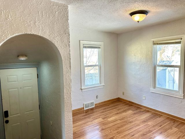 297 Maryland Avenue W, Saint Paul, MN 55117