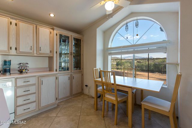 1045 W Barbara Place, Oracle, AZ 85623