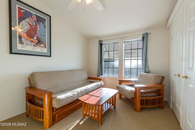 1045 W Barbara Place, Oracle, AZ 85623