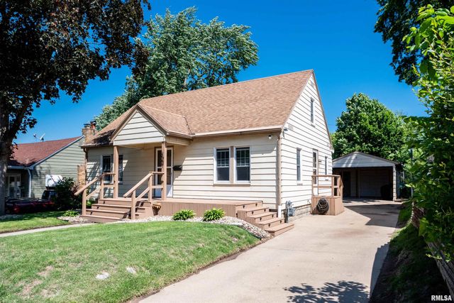 1007 CHESTNUT Street, Pekin, IL 61554