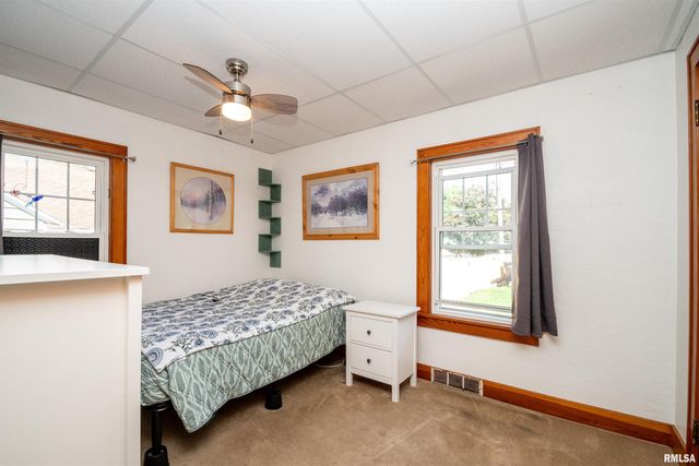 1007 CHESTNUT Street, Pekin, IL 61554