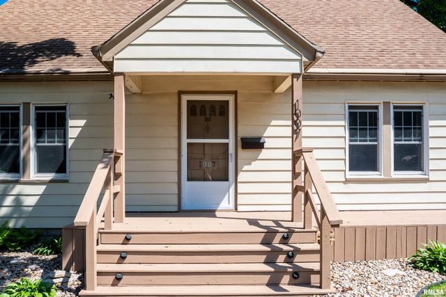 1007 CHESTNUT Street, Pekin, IL 61554