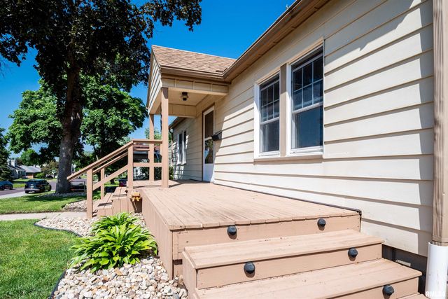 1007 CHESTNUT Street, Pekin, IL 61554