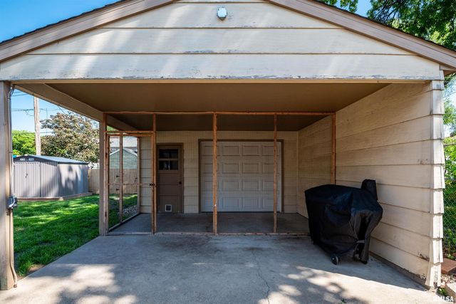1007 CHESTNUT Street, Pekin, IL 61554