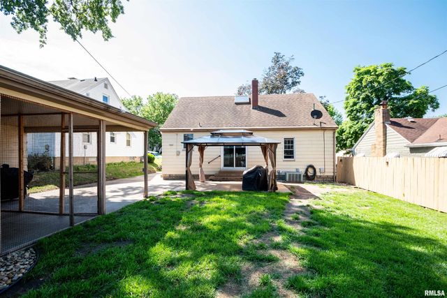 1007 CHESTNUT Street, Pekin, IL 61554