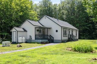 182 Weeks Road, Sanbornton, NH 03269
