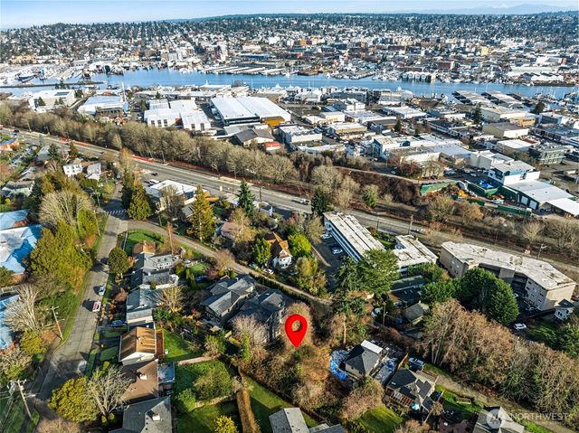 4019 Burton Place W, Seattle, WA 98199