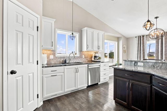 3534 54th Street S, Fargo, ND 58104